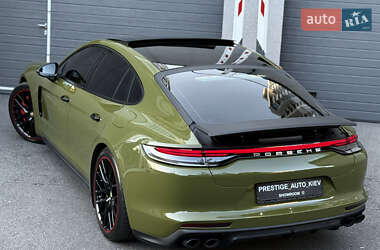 Фастбэк Porsche Panamera 2021 в 