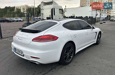 Фастбэк Porsche Panamera 2013 в 