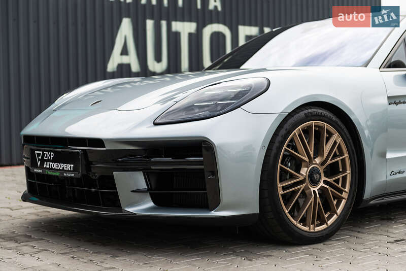 Фастбэк Porsche Panamera 2024 в Мукачево