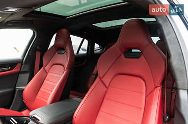Фастбэк Porsche Panamera 2024 в 