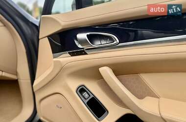 Фастбэк Porsche Panamera 2014 в 