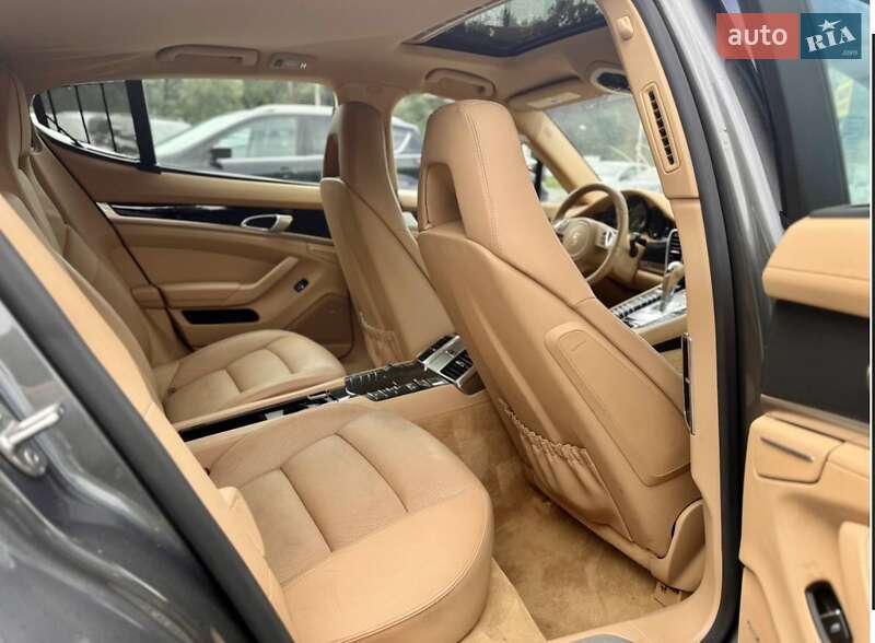 Фастбэк Porsche Panamera 2014 в Киеве фото 17 Фастбэк Porsche Panamera 2014 в Киеве