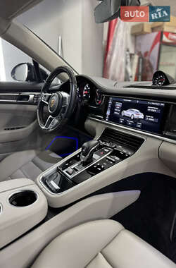 Фастбэк Porsche Panamera 2019 в 