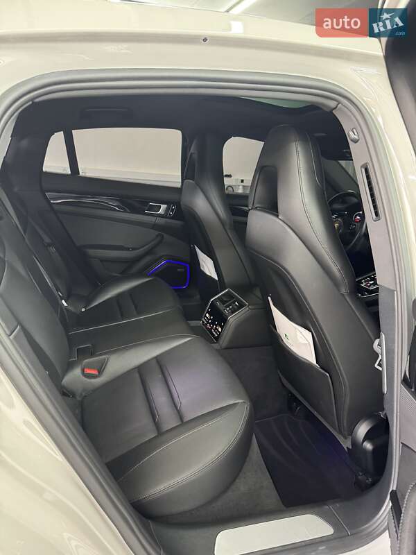 Фастбэк Porsche Panamera 2021 в Полтаве