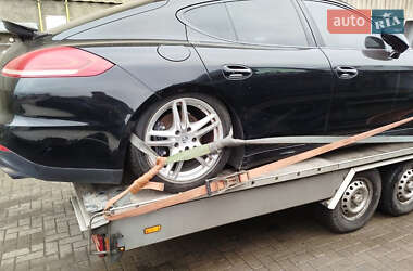 Фастбэк Porsche Panamera 2013 в Киеве