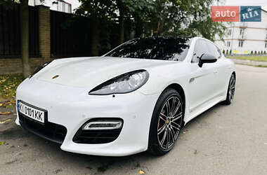 Фастбэк Porsche Panamera 2012 в 