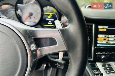 Фастбэк Porsche Panamera 2012 в 