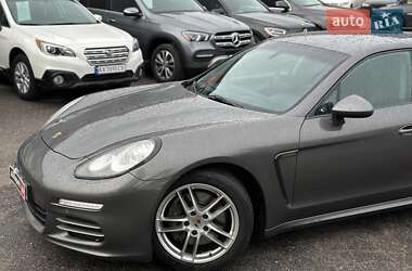 Фастбэк Porsche Panamera 2013 в 