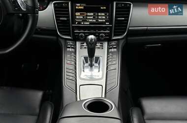 Фастбэк Porsche Panamera 2013 в 