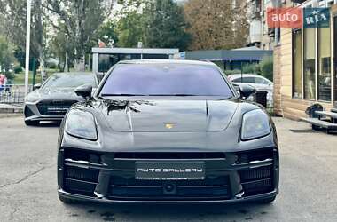 Фастбэк Porsche Panamera 2024 в 
