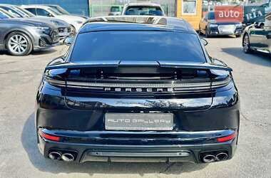 Фастбэк Porsche Panamera 2024 в 