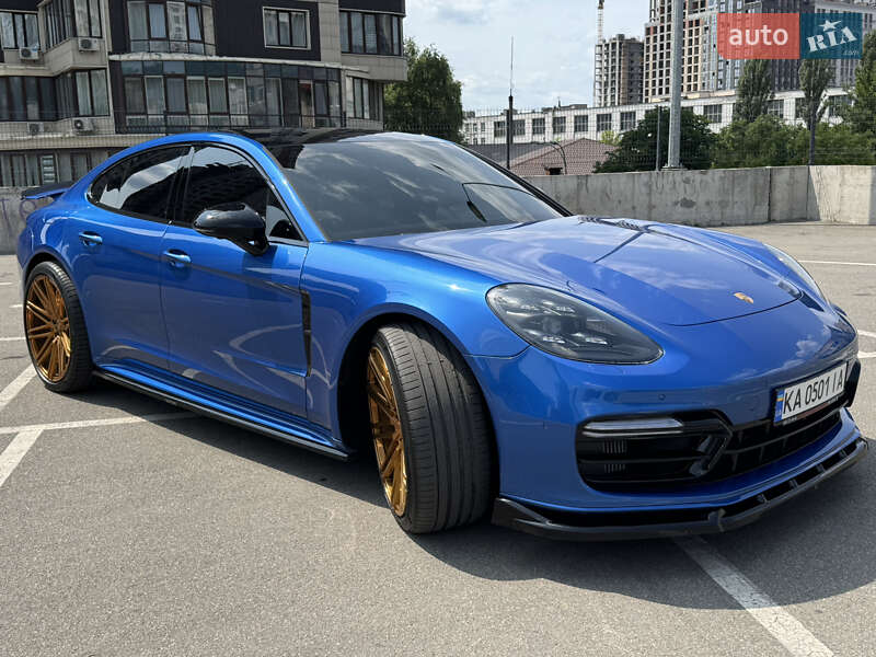Фастбэк Porsche Panamera 2016 в Киеве