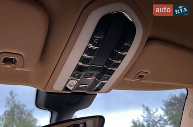 Фастбэк Porsche Panamera 2013 в 