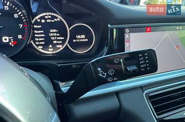 Фастбек Porsche Panamera 2018 в  фото 24 Фастбек Porsche Panamera 2018 в