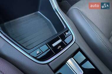 Фастбек Porsche Panamera 2018 в  фото 36 Фастбек Porsche Panamera 2018 в