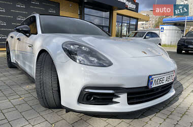 Фастбэк Porsche Panamera 2017 в 