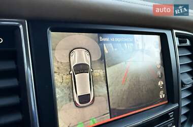 Фастбэк Porsche Panamera 2013 в 
