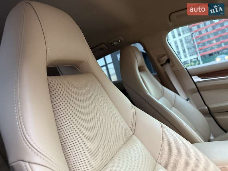 Фастбэк Porsche Panamera 2013 в Киеве