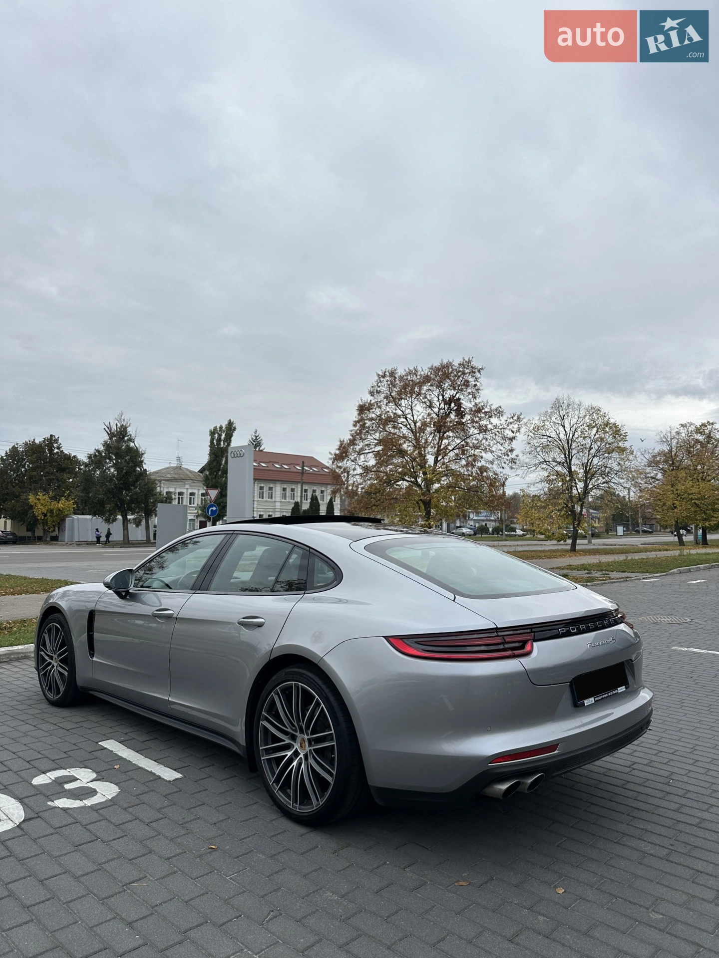 2018 Porsche Panamera - мініатюра 11