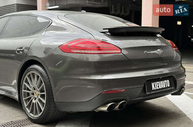 Фастбэк Porsche Panamera 2014 в 