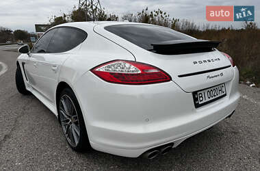Фастбек Porsche Panamera 2010 в 