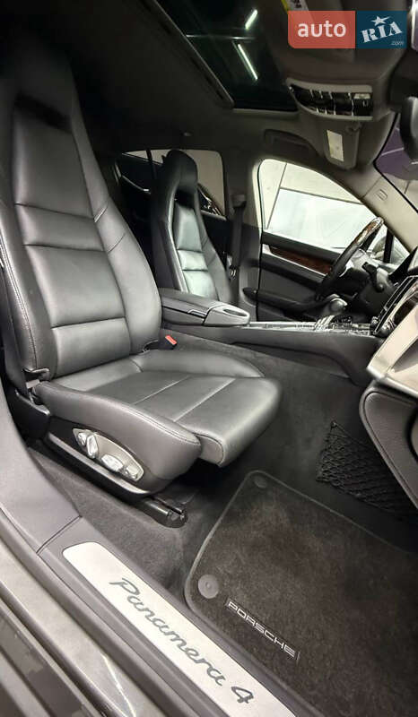 Фастбек Porsche Panamera 2013 в Києві фото 10 Фастбек Porsche Panamera 2013 в Києві
