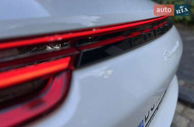 Фастбэк Porsche Panamera 2018 в 