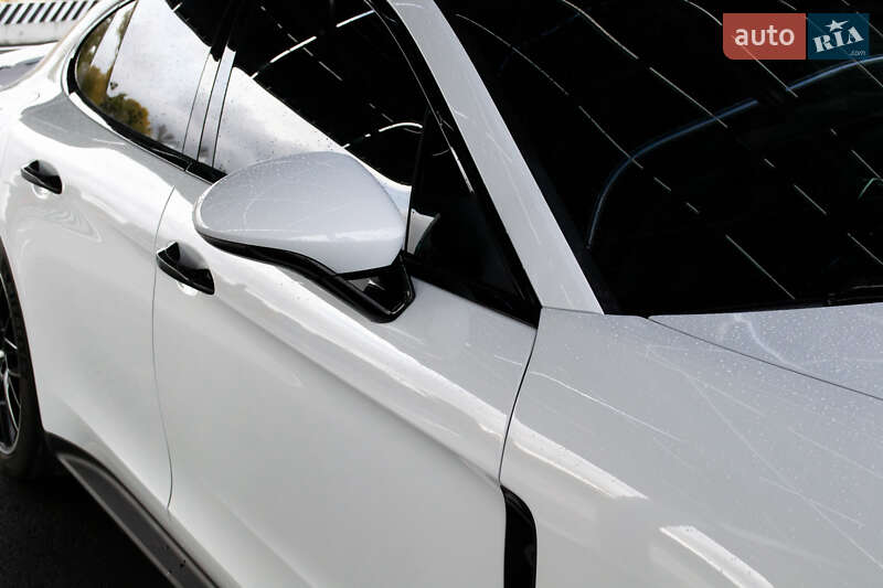 Фастбек Porsche Panamera 2019 в Києві