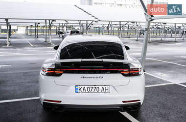 Фастбек Porsche Panamera 2019 в  фото 12 Фастбек Porsche Panamera 2019 в