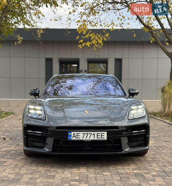 Фастбек Porsche Panamera 2025 в Кривому Розі фото 16 Фастбек Porsche Panamera 2025 в Кривому Розі