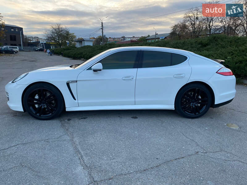 Фастбэк Porsche Panamera 2010 в Умани фото 4 Фастбэк Porsche Panamera 2010 в Умани