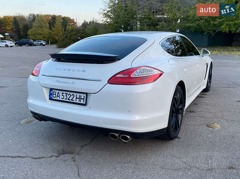 Фастбэк Porsche Panamera 2010 в Умани фото 8 Фастбэк Porsche Panamera 2010 в Умани