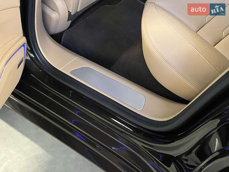 Фастбэк Porsche Panamera 2018 в Киеве