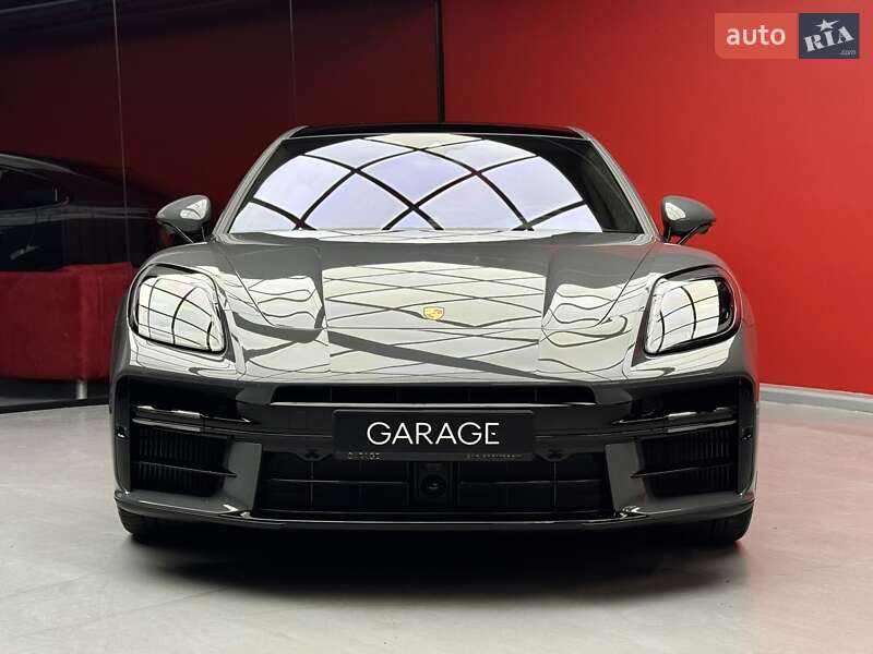 Фастбек Porsche Panamera 2025 в Києві