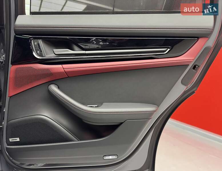 Фастбек Porsche Panamera 2025 в Києві