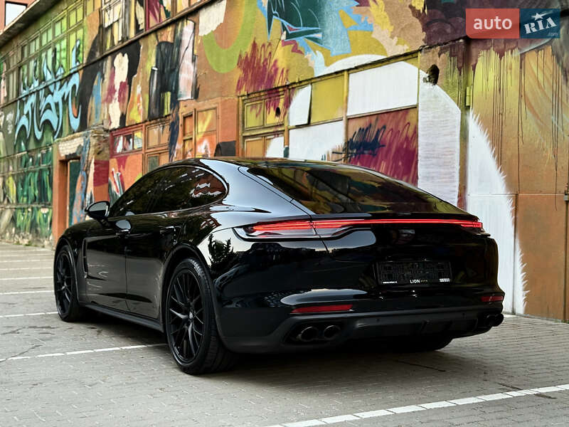 Фастбэк Porsche Panamera 2022 в Киеве фото 5 Фастбэк Porsche Panamera 2022 в Киеве