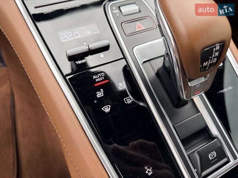 Фастбек Porsche Panamera 2019 в Києві