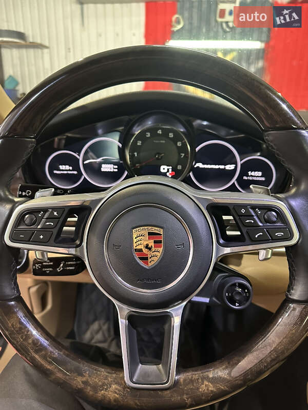Фастбэк Porsche Panamera 2018 в Днепре фото 9 Фастбэк Porsche Panamera 2018 в Днепре