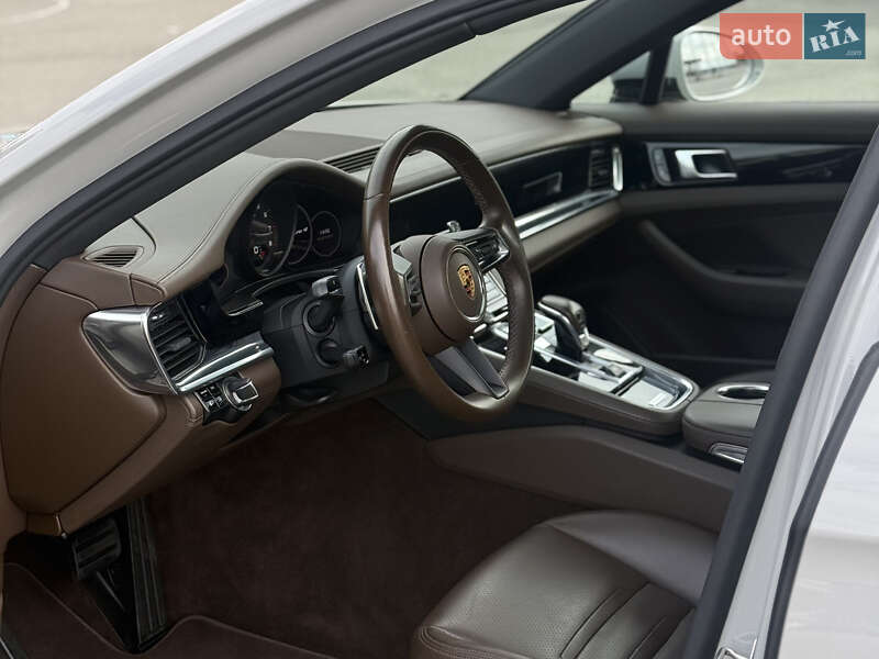 Универсал Porsche Panamera 2020 в Киеве