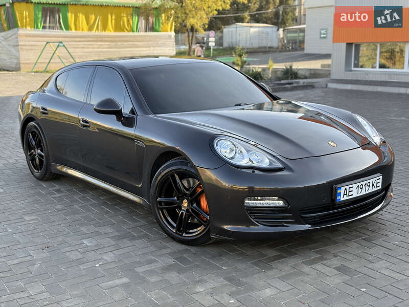 Фастбек Porsche Panamera 2011 в Кривому Розі фото 4 Фастбек Porsche Panamera 2011 в Кривому Розі