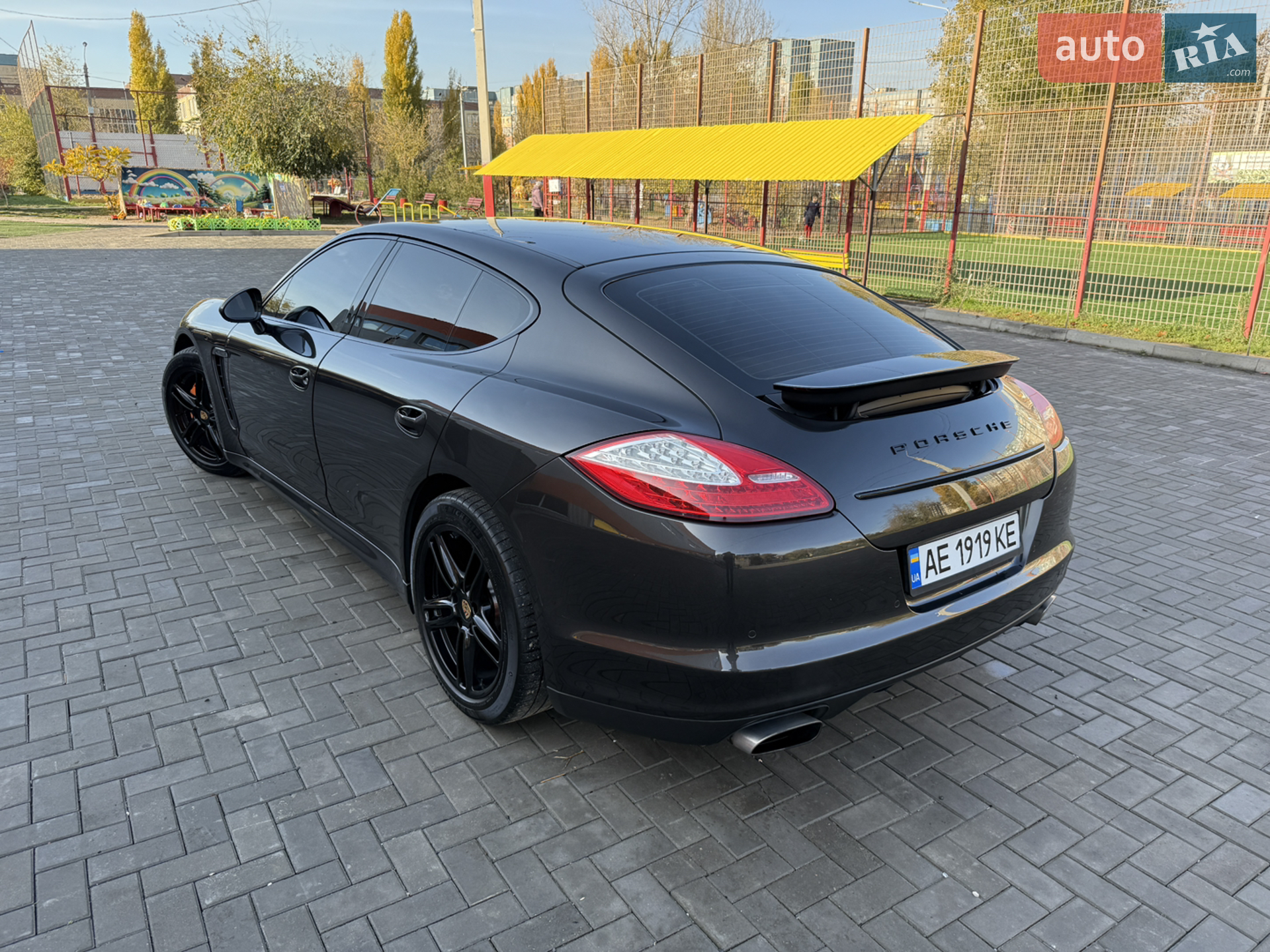 2011 Porsche Panamera - мініатюра 11