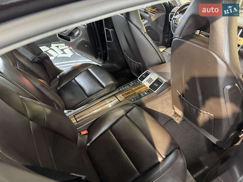 Фастбэк Porsche Panamera 2011 в Одессе