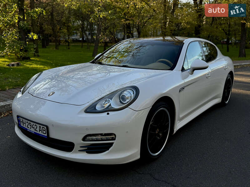 Фастбек Porsche Panamera 2012 в Одесі фото 15 Фастбек Porsche Panamera 2012 в Одесі