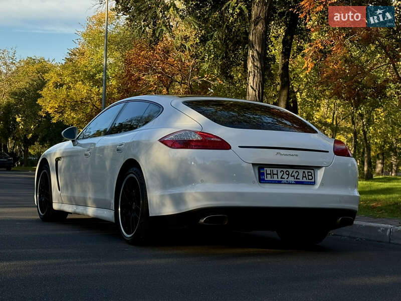 Фастбек Porsche Panamera 2012 в Одесі фото 10 Фастбек Porsche Panamera 2012 в Одесі