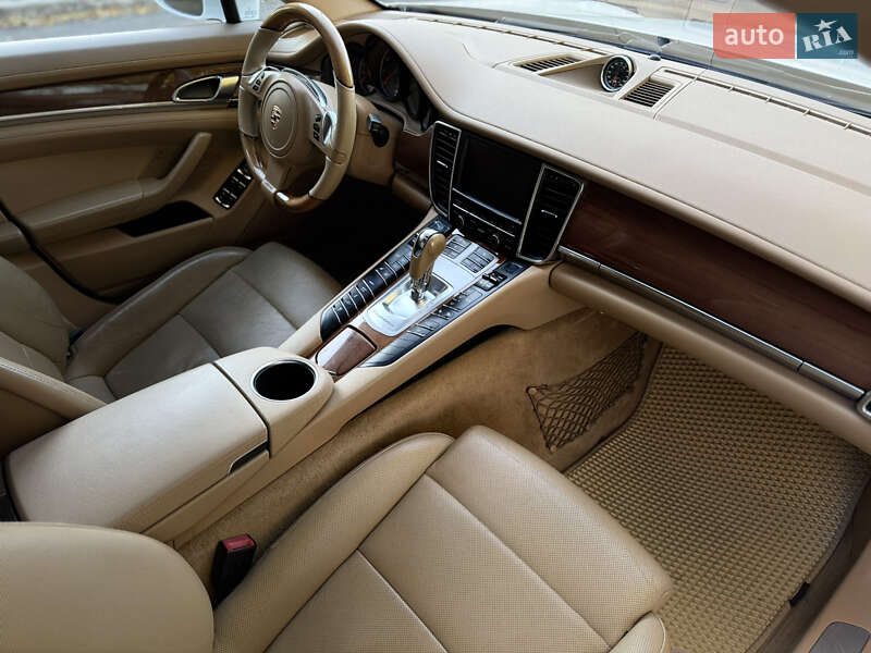 Фастбек Porsche Panamera 2012 в Одесі фото 18 Фастбек Porsche Panamera 2012 в Одесі