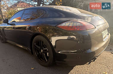 Фастбэк Porsche Panamera 2010 в Одессе
