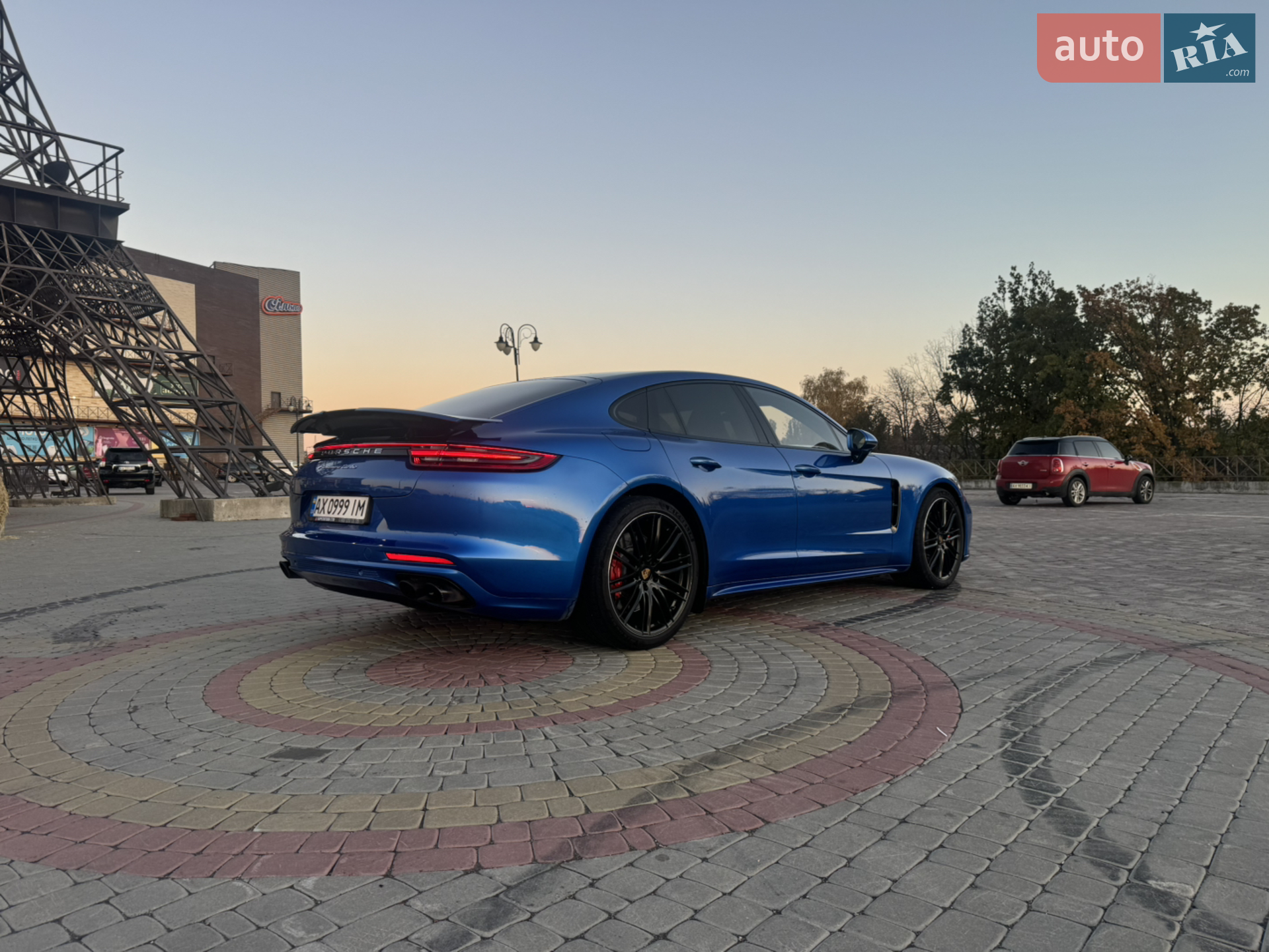 2017 Porsche Panamera - мініатюра 3