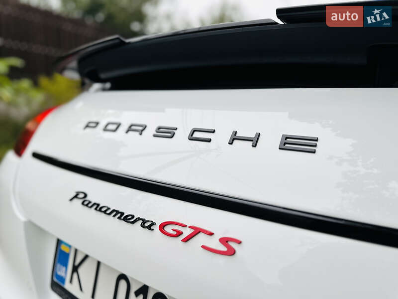 Фастбек Porsche Panamera 2012 в Києві фото 12 Фастбек Porsche Panamera 2012 в Києві