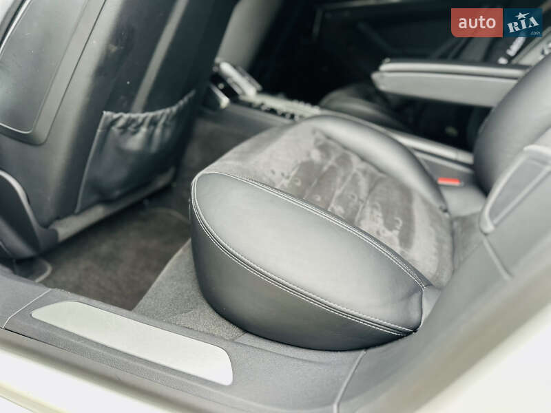 Фастбек Porsche Panamera 2012 в Києві фото 32 Фастбек Porsche Panamera 2012 в Києві