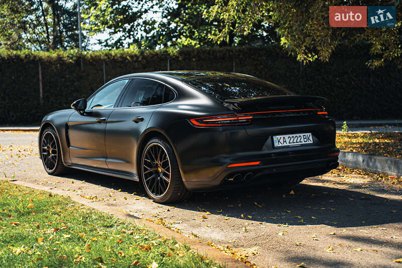 Фастбэк Porsche Panamera 2020 в Киеве